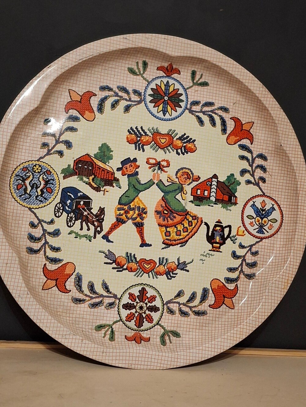 Vtg 70s Daher Folk Art Metal Tray, Made in England, dancing Pennsylvania Dutch